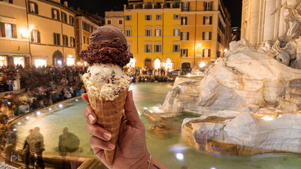 Italian ice cream in Rome, Trevi Fountain
