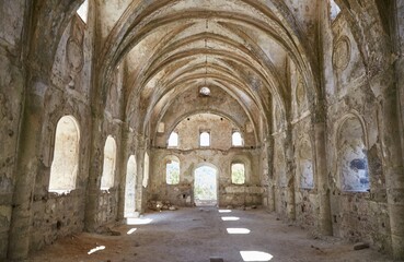 Fototapeta na wymiar The ghost town of Kayakou outside of Fethiye, Turkey was once a thriving Greek village