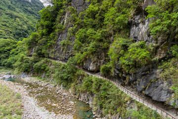 Fototapeta na wymiar Beautiful hiking trail in Hualien taroko Gorge Shakadang