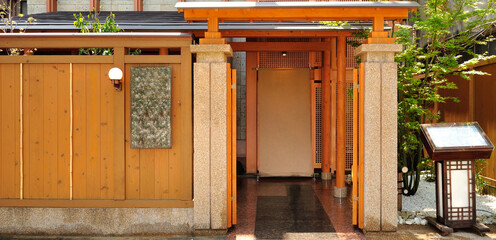 和食、料亭・レストランの玄関