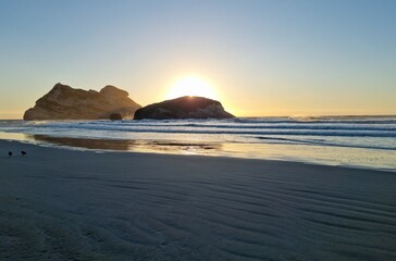 Fototapeta na wymiar Beach sunset NZ