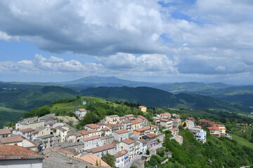 Fototapeta na wymiar Panoramic view of the village of Cairano in Campania, Italy.