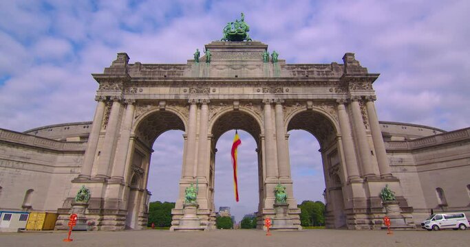 Brussels, Belgium. Park of the Fiftieth Anniversary. Park Senkantoner. The Arc de Triomphe of Brussels, Brussels Gate, time lapse, point of interest. The Parc du Cinquantenaire Jubelpark Arcade