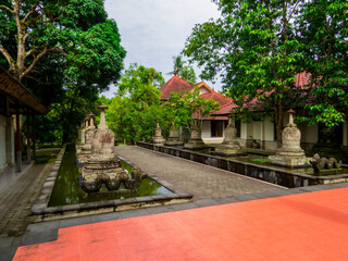 Fototapeta premium Mendut Buddhist Monastery, Borobodur, Indonesia