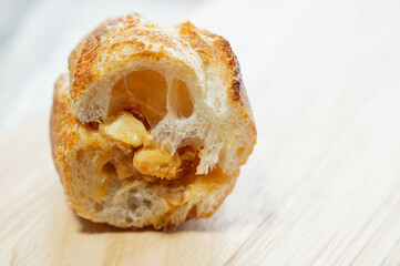 バターピーナッツのフランスパンの断面