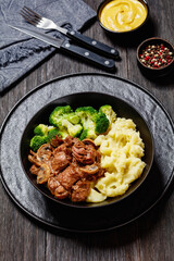beef mushrooms stew with mashed potato and salad
