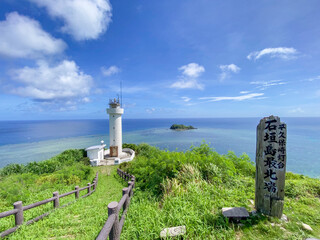 晴れた日の沖縄県石垣島の最北端いある平久保崎灯台