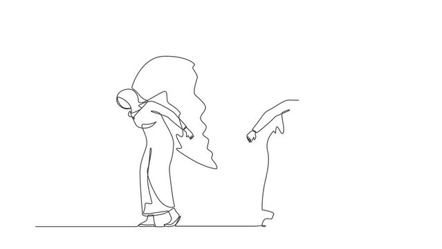 Animated self drawing of continuous line draw broken heart carried by Arab man woman. Divorce heartache. Family conflict. Break up relationship. Married couple angry. Full length one line animation