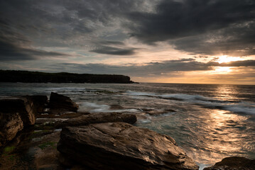 일출 풍경과 구름