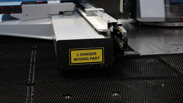 Computer numerical control CNC servo drive turret punch press machine for metal
