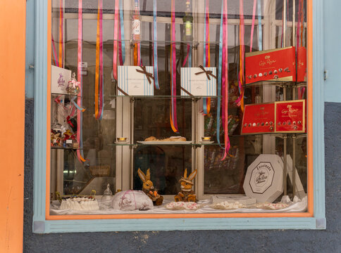 Facade of a traditional bakery selling ensaimadas