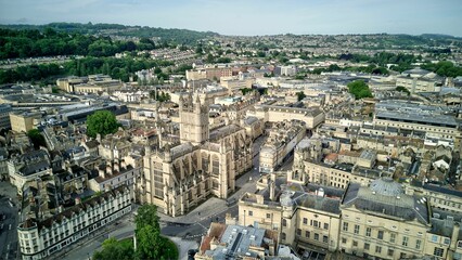 Fototapeta na wymiar Aerial drone shot of the Oxford cityscape with the Oxford University, England