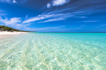 沖縄県・波照間島　青空とニシ浜の絶景