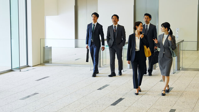 「定時退社」の写真素材 | 347件の無料イラスト画像 | Adobe Stock