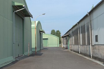 工場と倉庫が並んだ施設