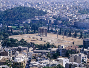 ギリシャ・アテネのゼウス神殿、Ναός του Ολυμπίου Διός - obrazy, fototapety, plakaty