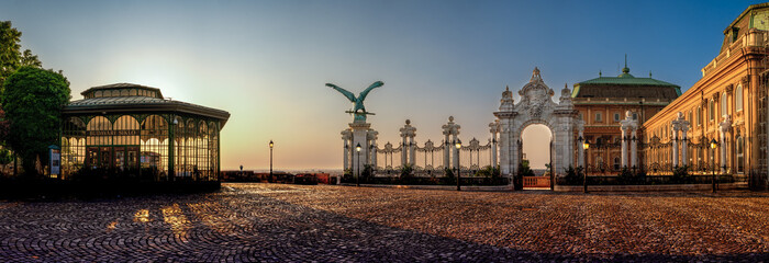 Sunrise in Budapest. Beautiful surroundings around Buda Castle. 