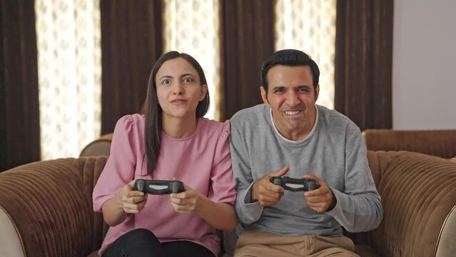 Indian wife beats husband in video game