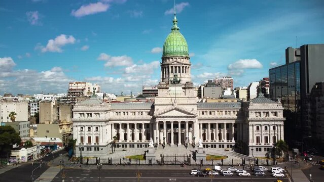 Palace of the Argentine National Congress, dome and sky horizon