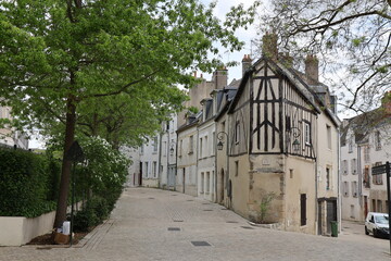Rue typique, ville de Orléans, département du Loiret, France