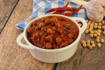Baked chickpea with tomato sauce