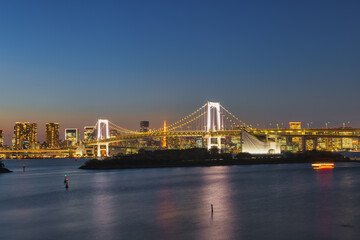Fototapeta na wymiar Rainbow Bridge in Tokyo, Japan, at night