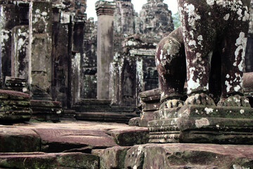 Fototapeta na wymiar old historic angkor wat temple cambodia phnom penh siem reap