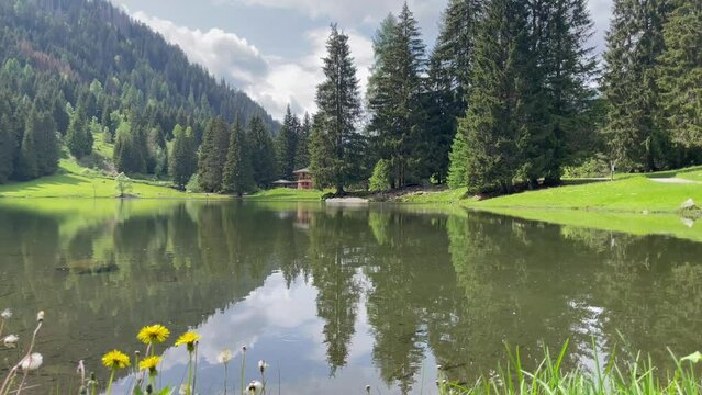 lago ala montagna 