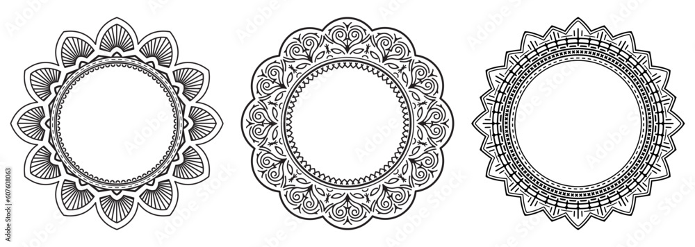 Poster set of 3 round frames for your design