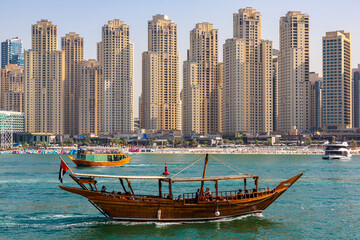 Fototapeta premium Dhow cruise in Dubai Marina
