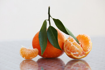 Still life with tangerines - 607668411