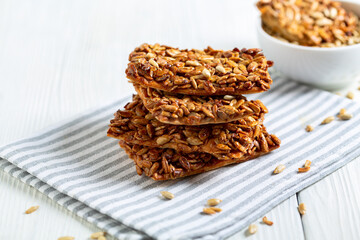 Crispy cookies with sunflower seeds.