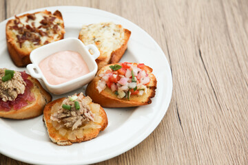 5 kinds of bruschetta served with Belgian Andalouse sauce