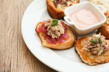 5 kinds of bruschetta served with Belgian Andalouse sauce