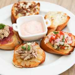 5 kinds of bruschetta served with Belgian Andalouse sauce
