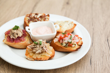 5 kinds of bruschetta served with Belgian Andalouse sauce