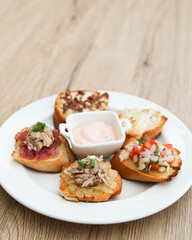 5 kinds of bruschetta served with Belgian Andalouse sauce