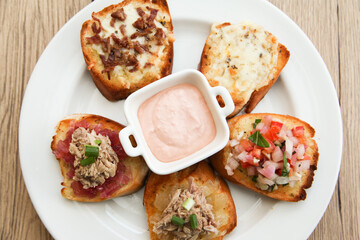 5 kinds of bruschetta served with Belgian Andalouse sauce