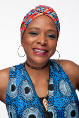 Afrikanerin in traditioneller Kleidung