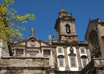 Fototapeta na wymiar Sao Francisco church in Porto - Portugal 