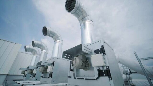 The air conditioning and ventilation system of a large industrial facility is located on the roof. It includes an air conditioner, smoke exhaust, and ventilation.