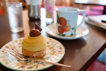 レトロなモンブランケーキ