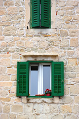 Plakat Picturesque windows on traditional old Mediterranean house in Split, Croatia.