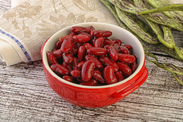 Baked red canned bean in the bowl