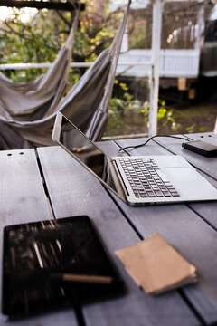 Work Away - With Hangmat