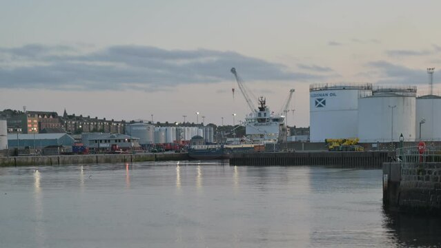 Time-lapse of Aberdeen's harbour 