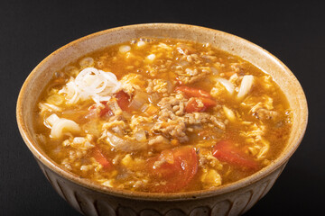 トマトと卵のカレーうどん