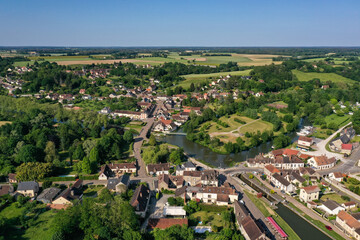 Fototapeta na wymiar aerial view on Rogny les Sept Ecluses in Bourgogne