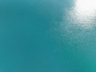 上空から見た水面