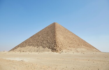 Fototapeta na wymiar The Red Pyramid of Dahshur, the world's first true pyramid that was built by 4th Dynasty pharaoh Sneferu